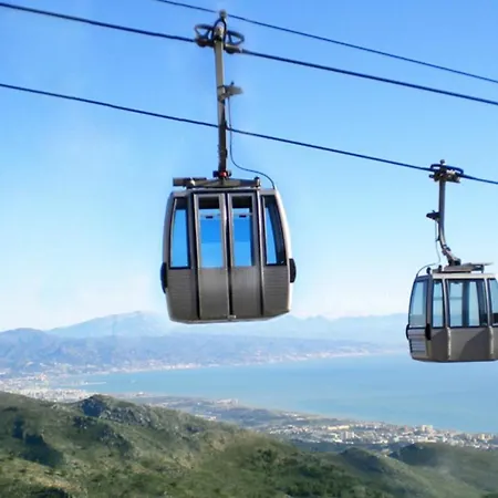 Luxury Piscis Apartment