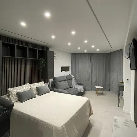 Luxury Piscis Apartment